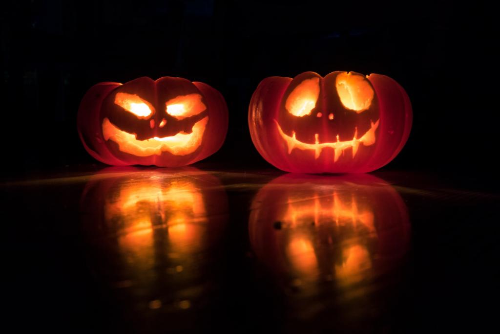Halloween photography classes for teens 